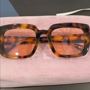 Apercu Eyewear glasses